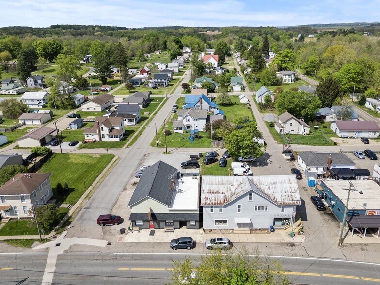 More Photos Of 23359 Coshocton Rd, Howard Storefront For Sale