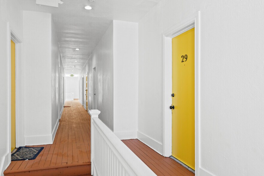 More Photos Of 1344 W 4th St, Los Angeles Apartments For Sale