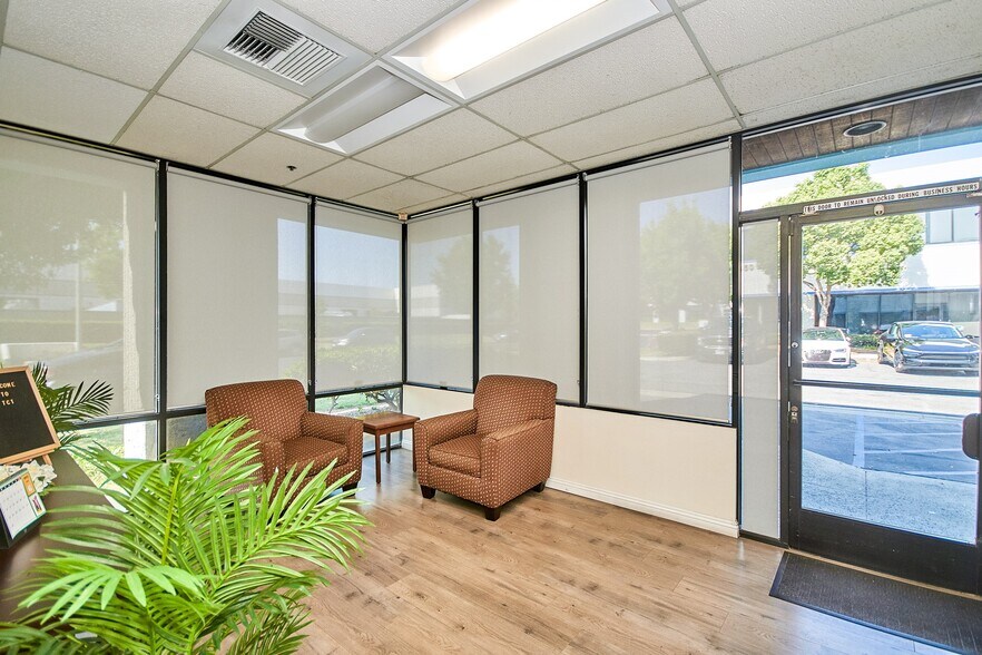 More Photos Of 560 S Melrose St, Placentia Warehouse For Lease