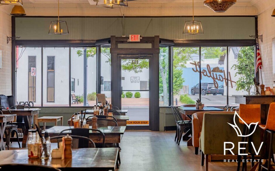 More Photos Of 117 S Bent St, Powell General Retail For Sale