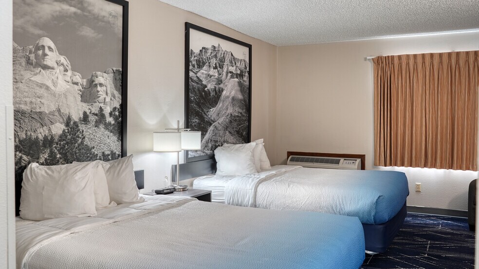 More Photos Of 2600 Whitewood Service Rd, Sturgis Hotel For Sale