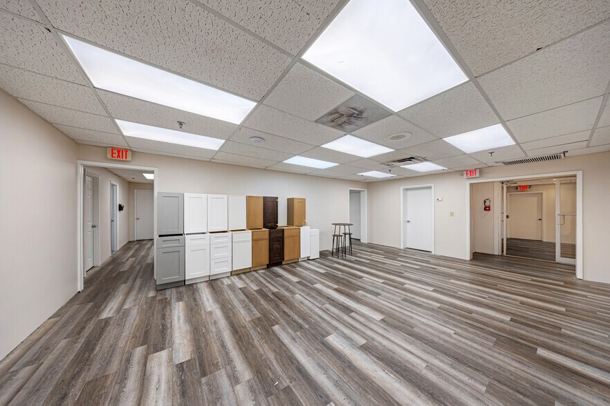 More Photos Of 7955 W 20th Ave, Hialeah Warehouse For Sale