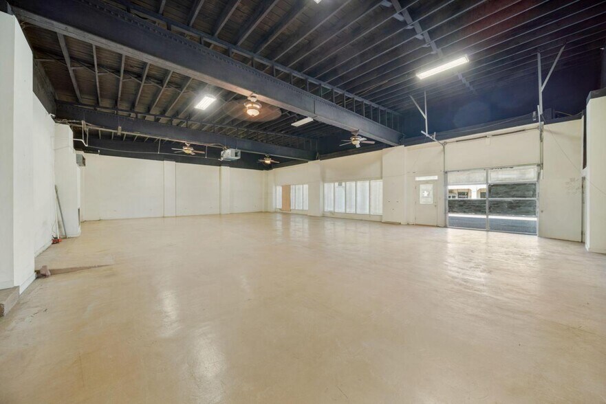 More Photos Of 12 SE 1st St, Afton Storefront For Sale