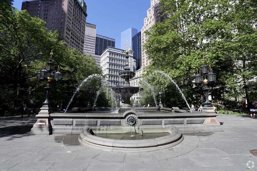 More Photos Of 26 Vesey St, New York Storefront For Lease