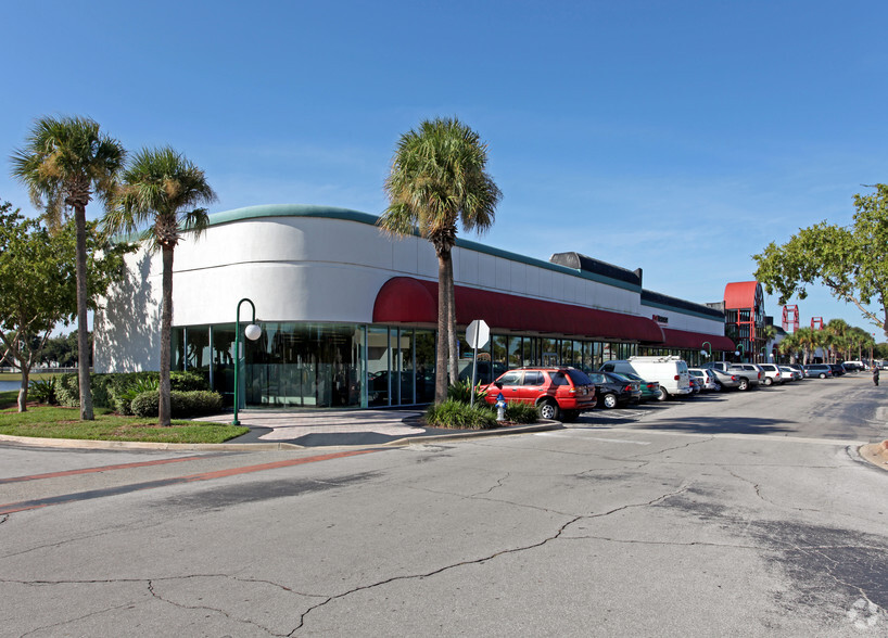 Primary Photo Of 4600-4678 E Colonial Dr, Orlando General Retail For Sale