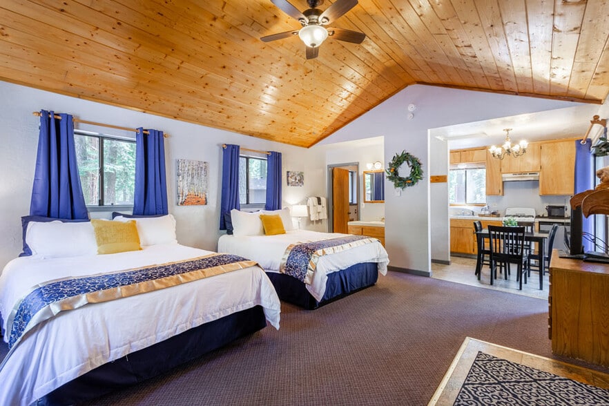 More Photos Of 500 Dodge Ridge Rd, Pinecrest Hotel For Sale