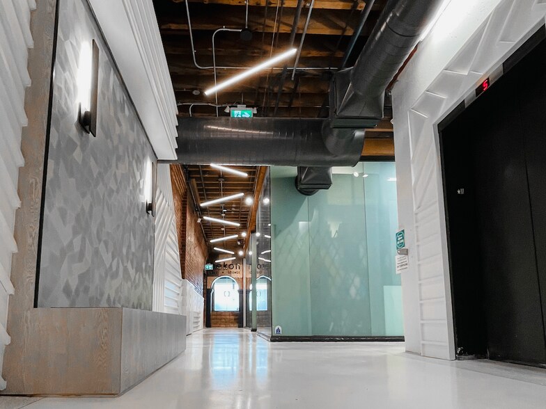More Photos Of 321 Water St, Vancouver Loft Creative Space For Lease
