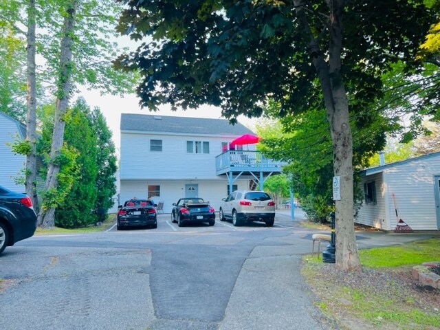 More Photos Of 18 Ocean Park Rd, Saco Hotel For Sale