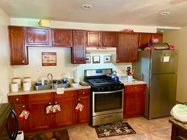 More Photos Of 5017 W 14th St, Cicero Apartments For Sale