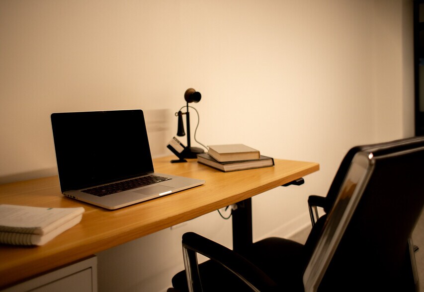 More Photos Of 221 W 10th St, Wilmington Coworking Space