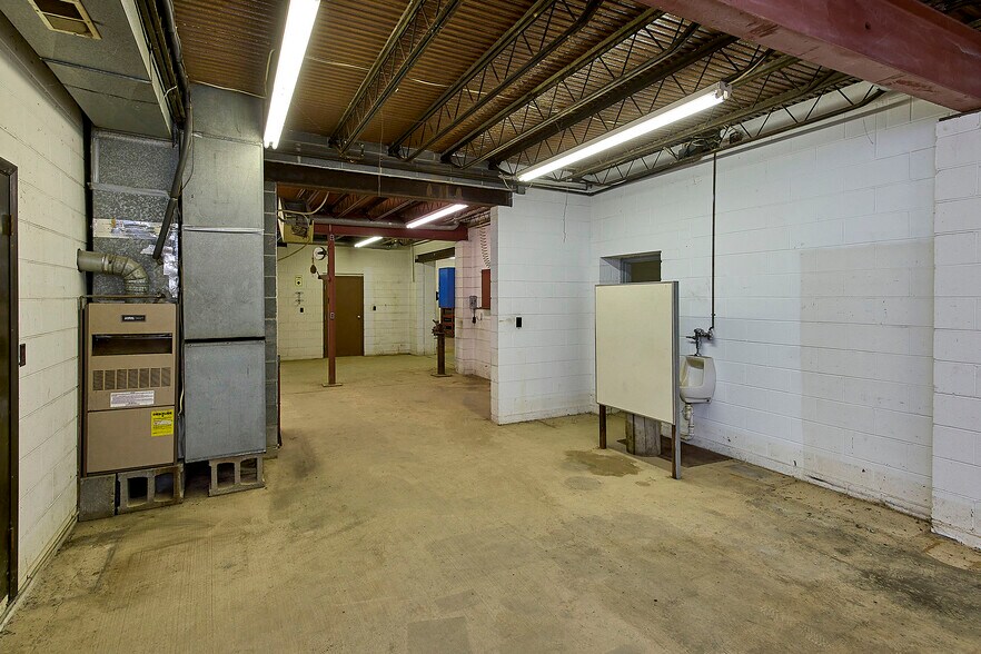 More Photos Of 6328 Elk River Rd, Clendenin Auto Repair For Sale
