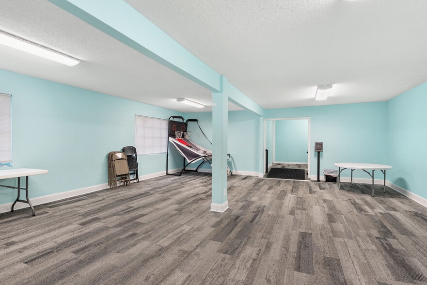 More Photos Of 310 Coles Ferry Pike, Lebanon Religious Facility For Sale