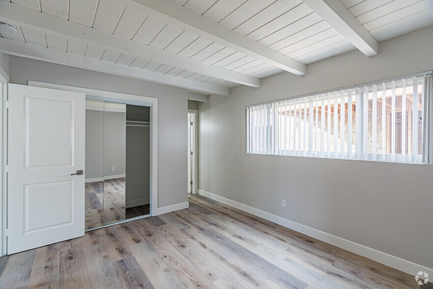 More Photos Of 5747 Lauretta St, San Diego Apartments For Sale