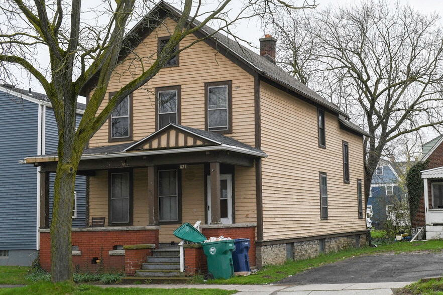 Primary Photo Of 609 Rainbow Blvd, Niagara Falls Land For Sale