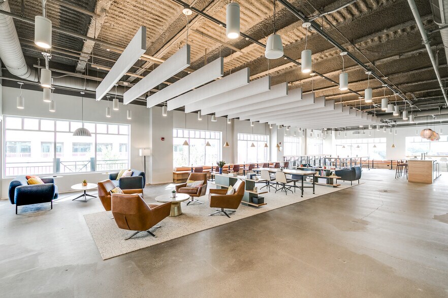 More Photos Of 249 Central Park Ave, Virginia Beach Coworking Space