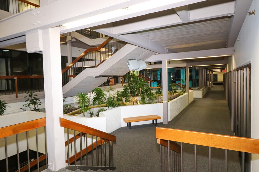 More Photos Of 5840 S Memorial Dr, Tulsa Office For Sale