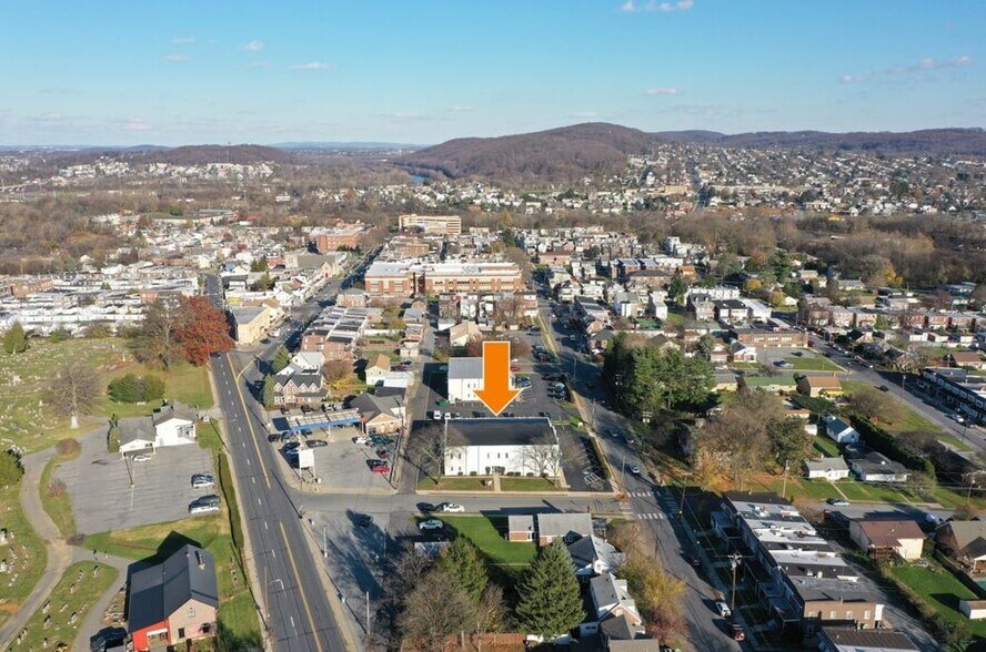 More Photos Of 919 S 9th St, Allentown Office For Lease