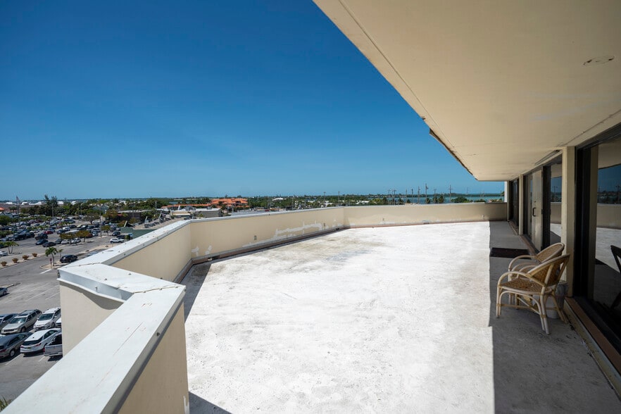 More Photos Of 1010 Kennedy Dr, Key West Medical For Sale