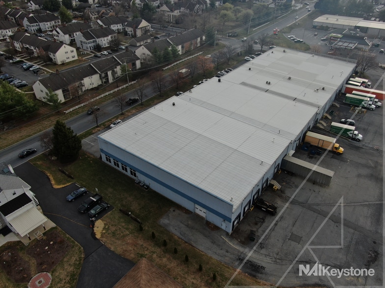 More Photos Of 1114-1124 Commons Blvd, Reading Flex For Sale