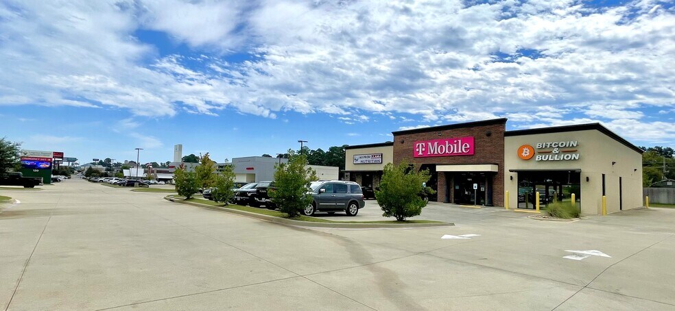 More Photos Of 116-118 E Loop 281, Longview General Retail For Lease