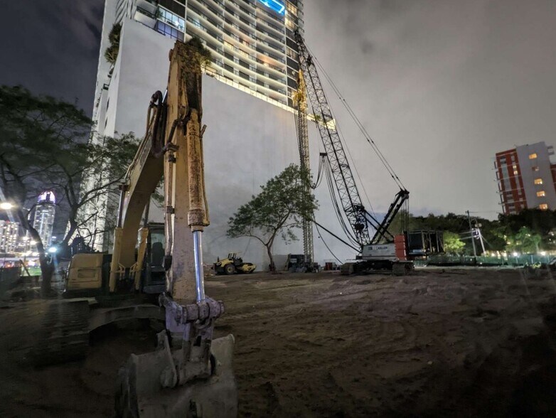 More Photos Of 1642 NE 1st Ave, Miami Apartments For Lease