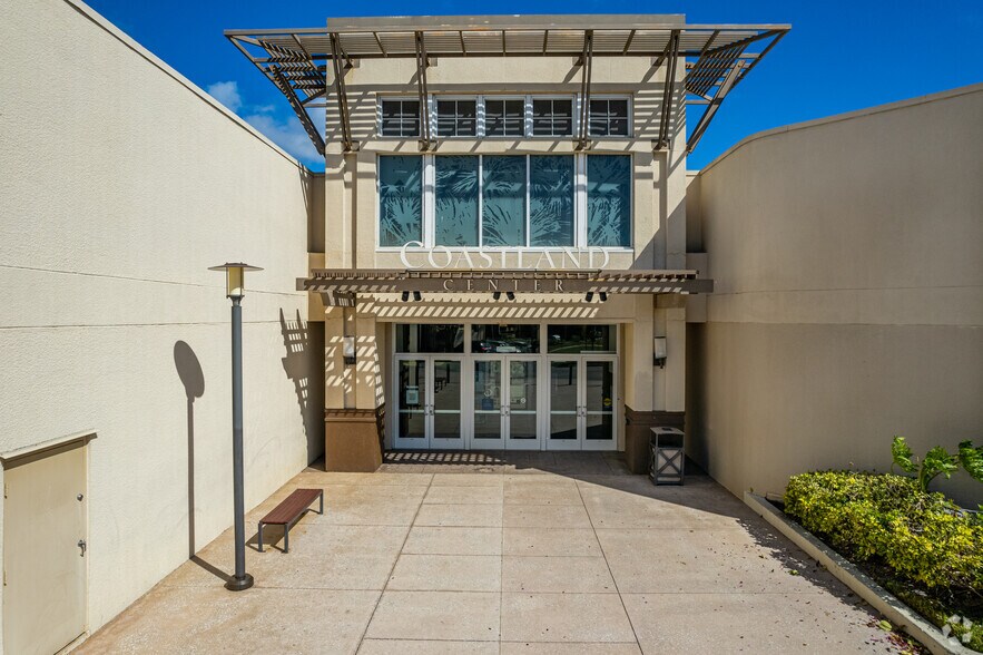 More Photos Of 1900 Tamiami Trl N, Naples Unknown For Lease