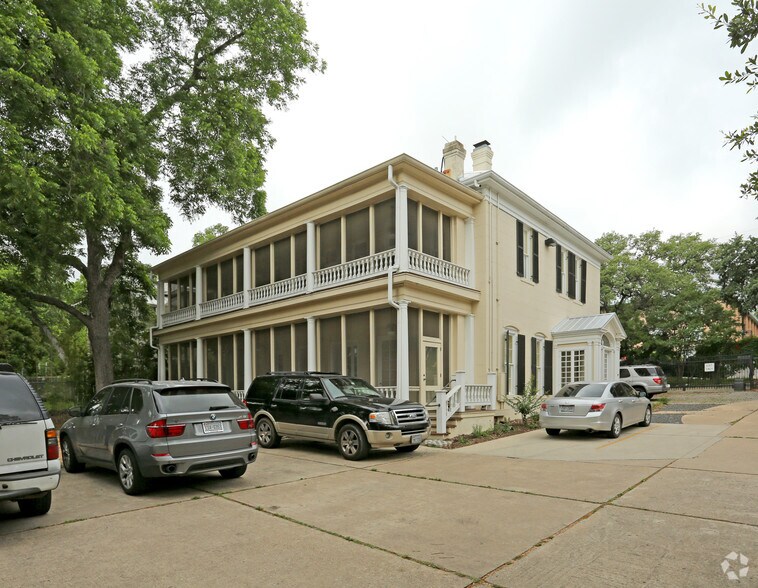 More Photos Of 1803 West Ave, Austin Office For Lease