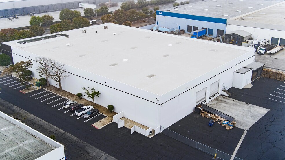 Primary Photo Of 601 S Dupont Ave, Ontario Warehouse For Lease