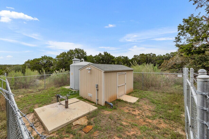 More Photos Of 251 Circle Dr, Wimberley Hospitality For Sale