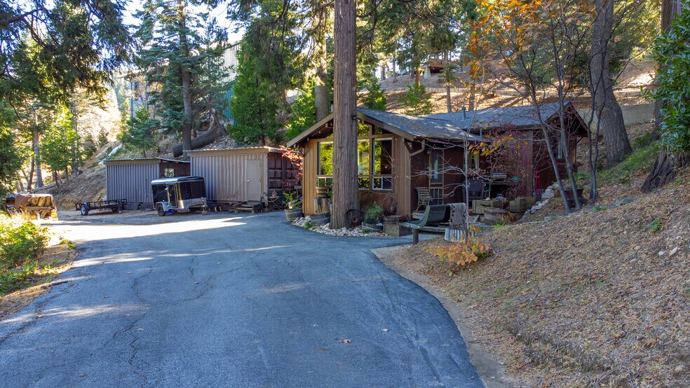 More Photos Of 365 Mittry Ln, Lake Arrowhead Lodge Meeting Hall For Sale