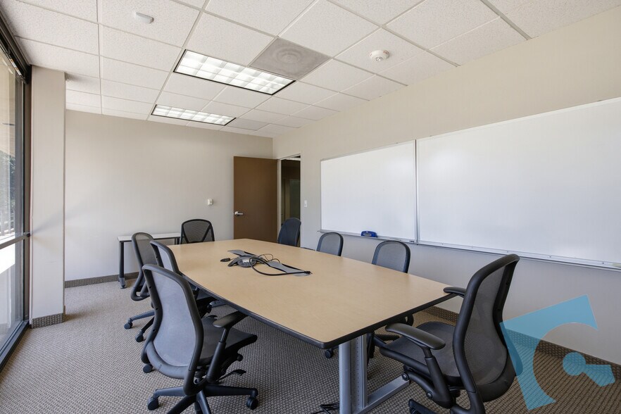 More Photos Of 250 Decker Dr, Irving Office For Lease