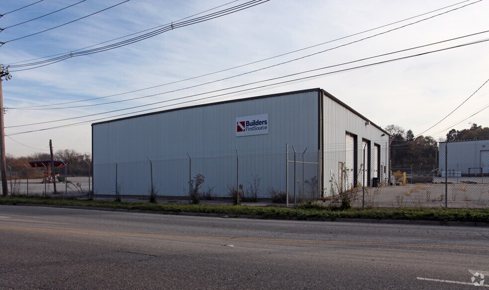 More Photos Of 914 S Burhans Blvd, Hagerstown Industrial For Sale