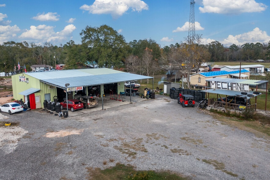 More Photos Of 22725 Lost Lake Dr, New Caney Light Distribution For Sale