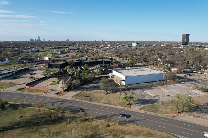 More Photos Of 5600 N Western Ave, Oklahoma City Warehouse For Lease