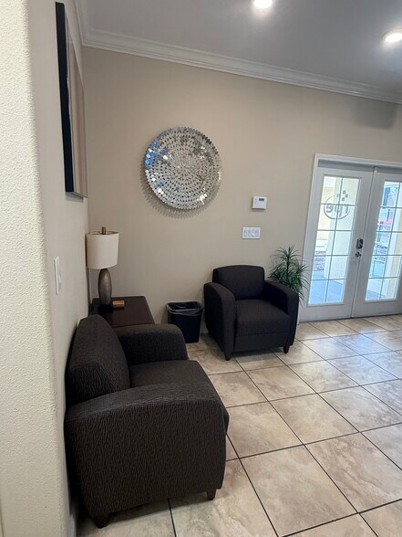 More Photos Of 20545-20547 Amberfield Dr, Land O' Lakes Office For Lease