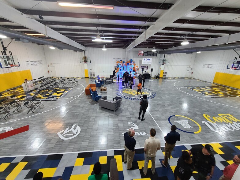 More Photos Of 1550 Senoia Rd N, Tyrone Warehouse For Lease