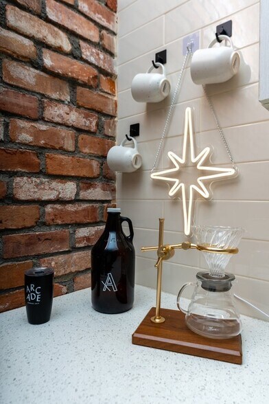 More Photos Of 3750 Main St, Riverside Apartments For Lease