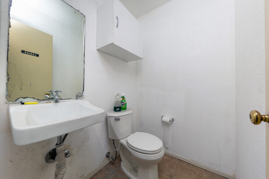 More Photos Of 2402 N Wilson Way, Stockton Storefront Retail Office For Sale