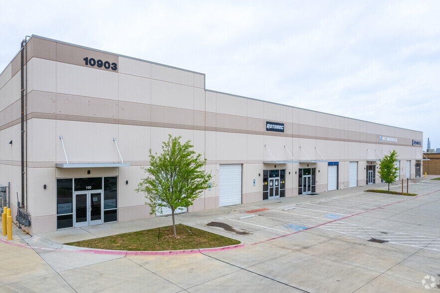 Primary Photo Of 10903 Shady Trl, Dallas Distribution For Lease