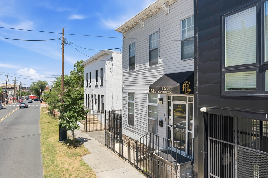 More Photos Of 1512 Marion Barry Ave SE, Washington Office For Sale