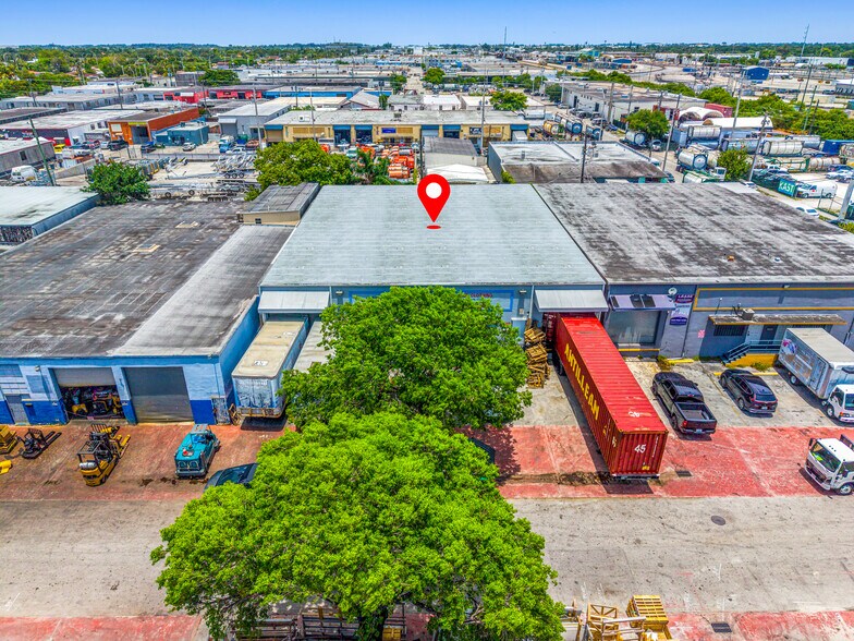 More Photos Of 1085-1089 E 27th St, Hialeah Warehouse For Lease