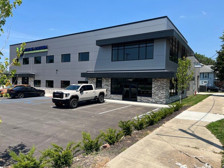 Primary Photo Of 701 E Wayne St, Fort Wayne Office For Lease