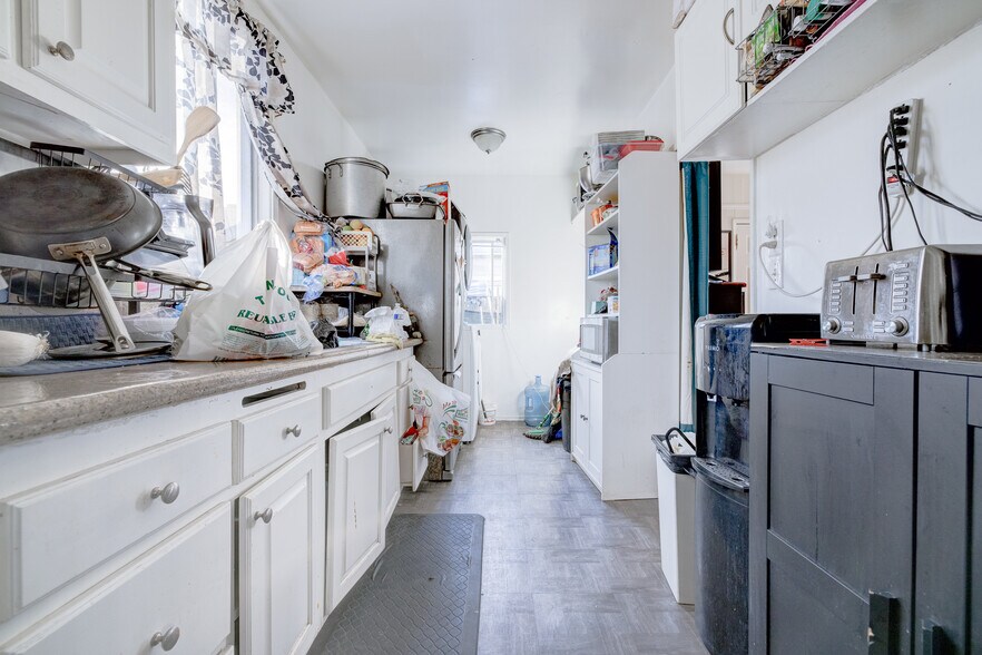 More Photos Of 4810 W 104th St, Inglewood Apartments For Sale