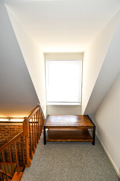 More Photos Of 109-111 S Fairfax St, Alexandria Office For Sale