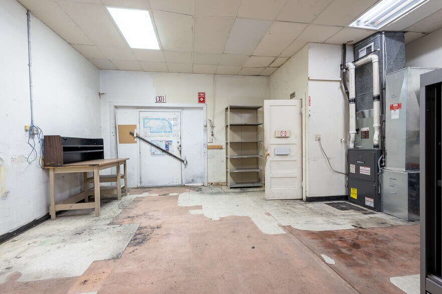 More Photos Of 2313 13th, Columbus General Retail For Sale