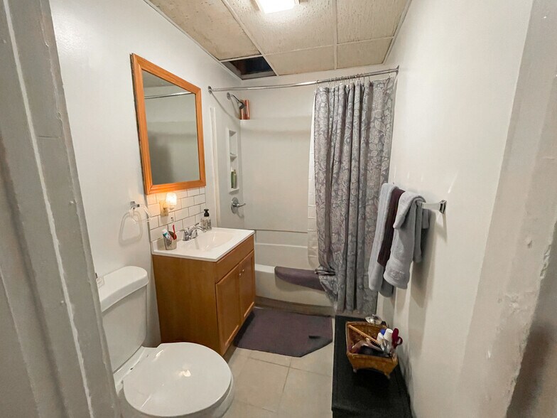 More Photos Of 139 Murray St, Binghamton Multifamily For Sale