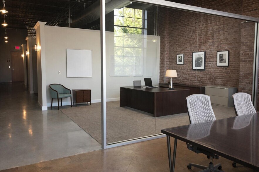 More Photos Of 2121 1st Ave N, Birmingham Office For Lease