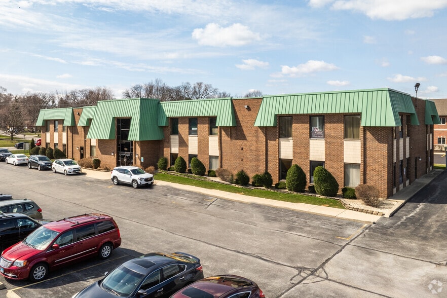 Primary Photo Of 7350 W College Dr, Palos Heights Medical For Lease
