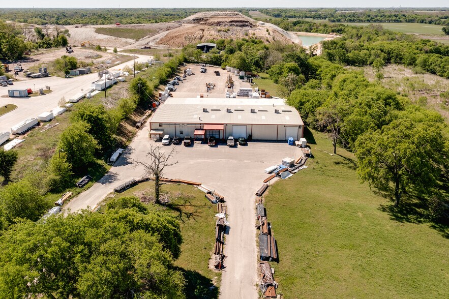 More Photos Of 2462 E University Dr, McKinney Warehouse For Sale
