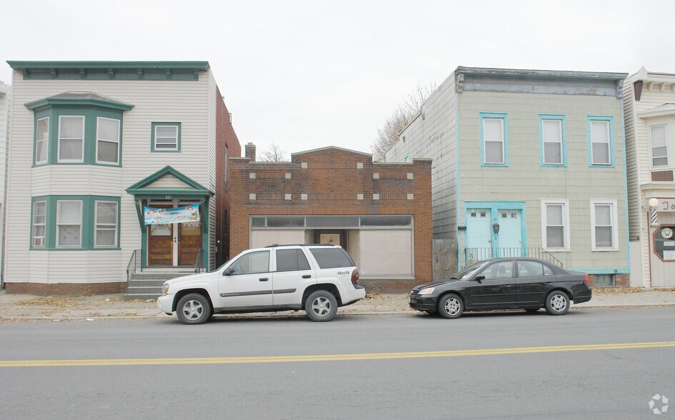 More Photos Of 323 5th Ave, Troy Storefront For Sale